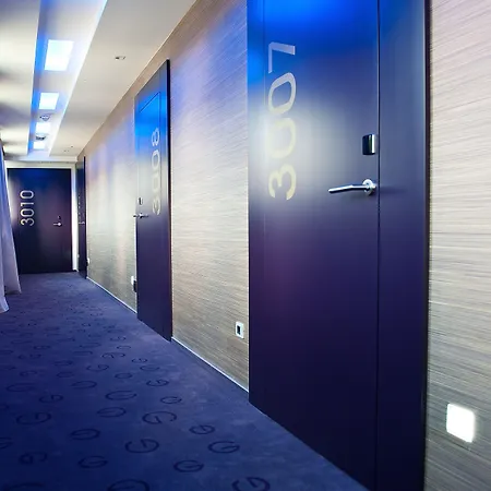 G Design 4*