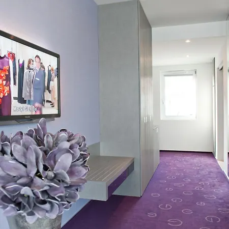 G Design 4*