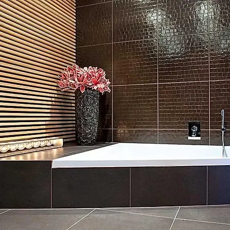 G Design 4*