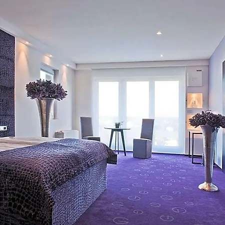 G Design Hotel 4*